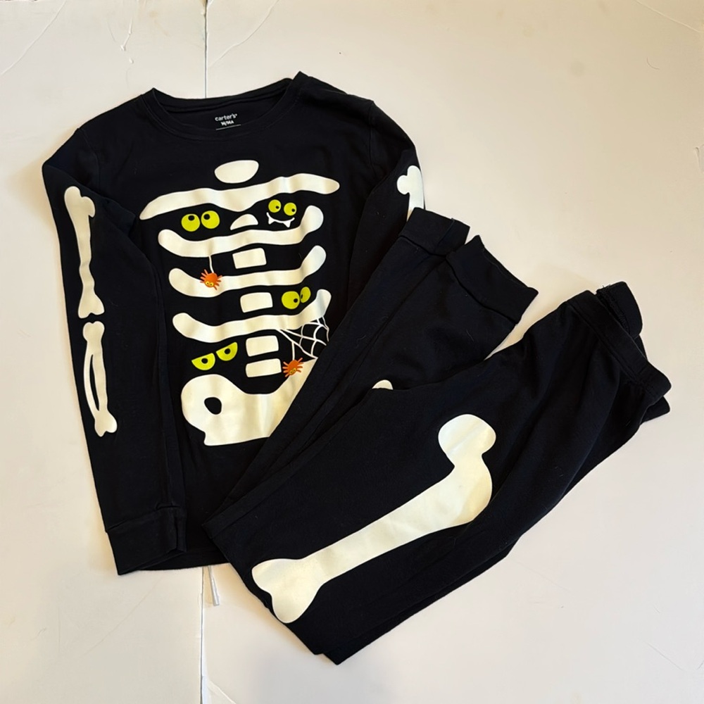 Carters Halloween glow-in-the-dark Skeleton pajamas- size 14